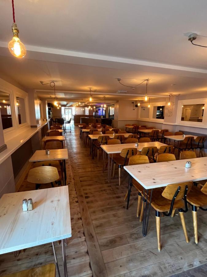 Hampton Hotel & Restaurant Llandrindod Wells Exterior photo