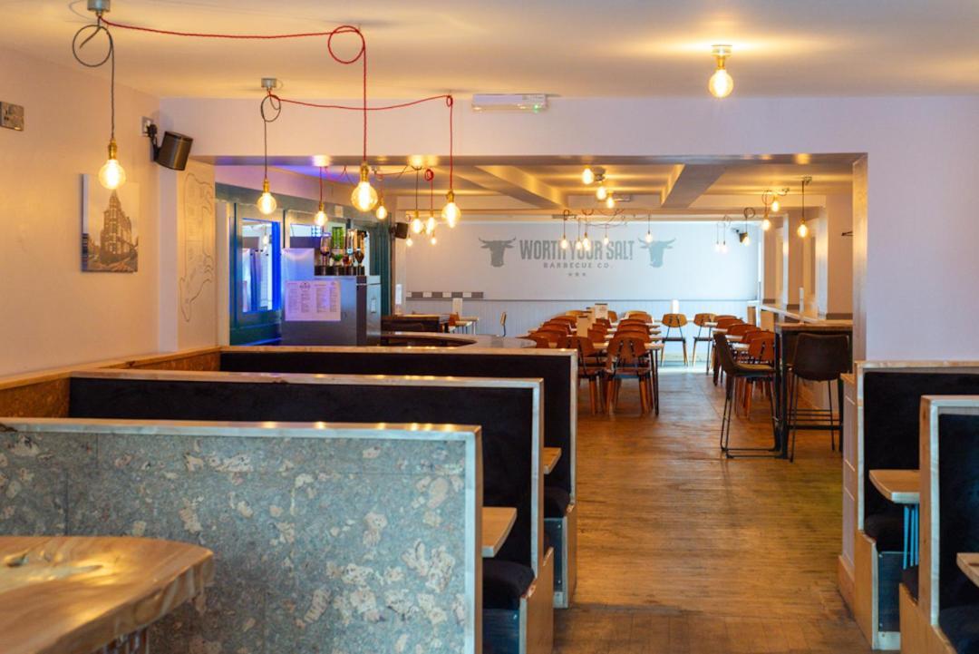 Hampton Hotel & Restaurant Llandrindod Wells Exterior photo